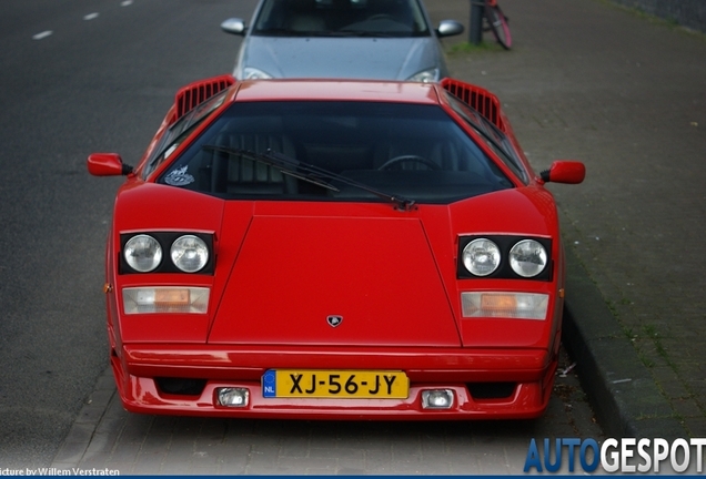 Lamborghini Countach 25th Anniversary