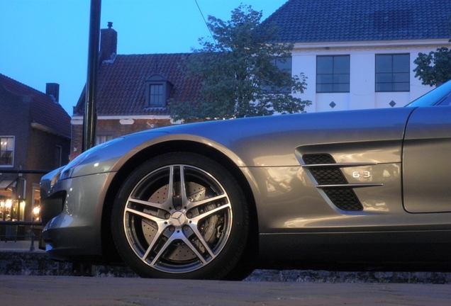 Mercedes-Benz SLS AMG