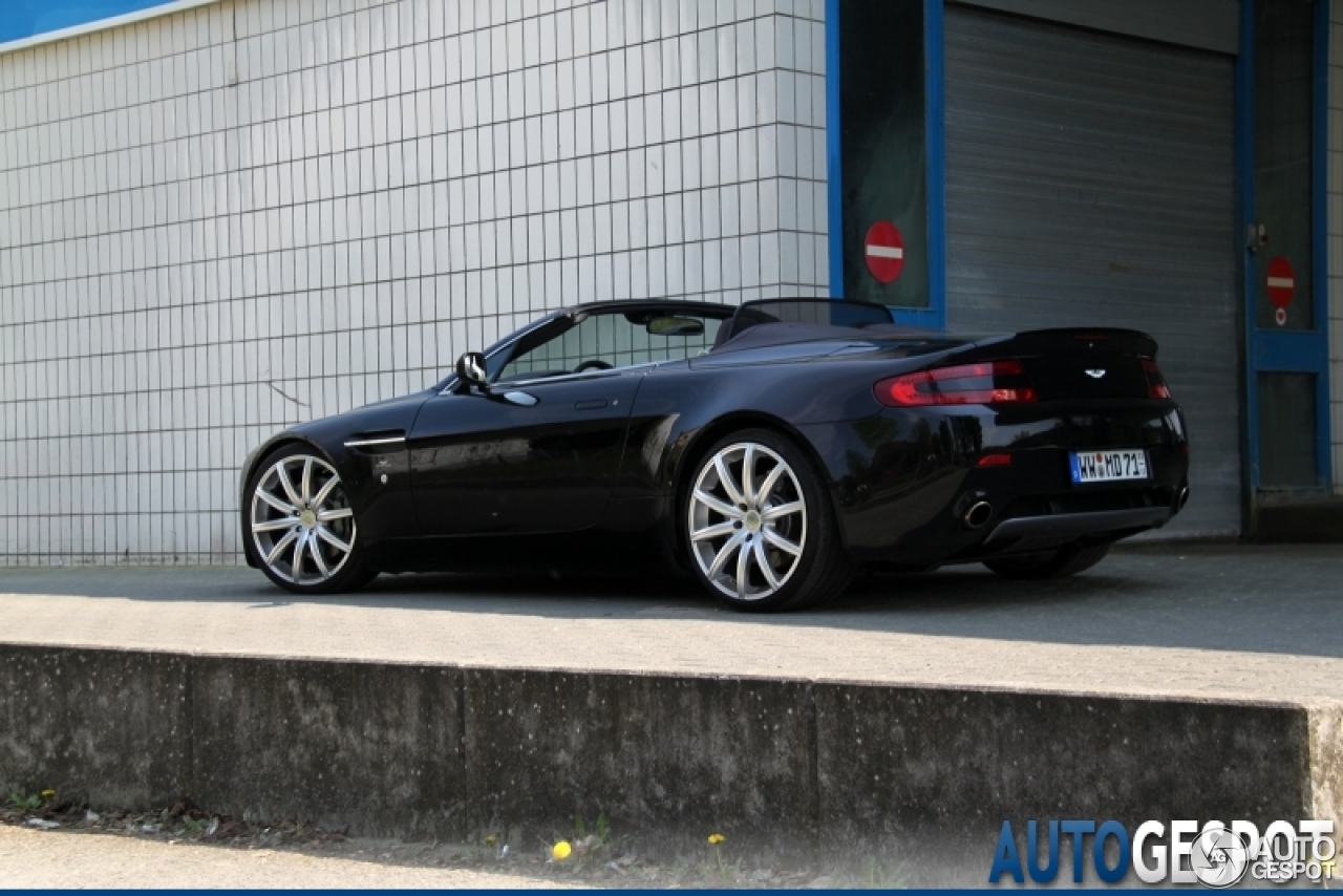 Aston Martin V8 Vantage Roadster