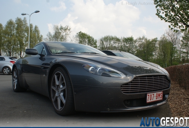 Aston Martin V8 Vantage