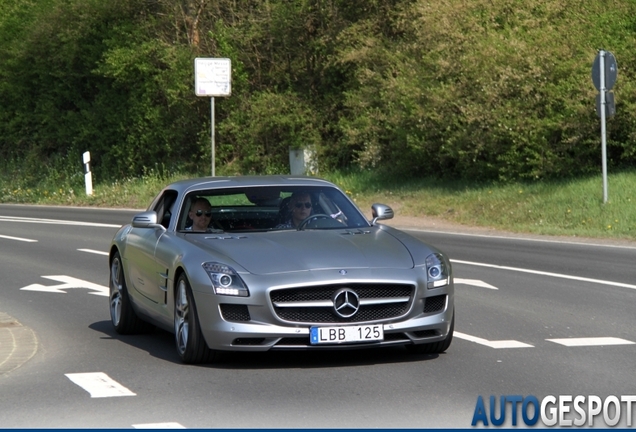 Mercedes-Benz SLS AMG