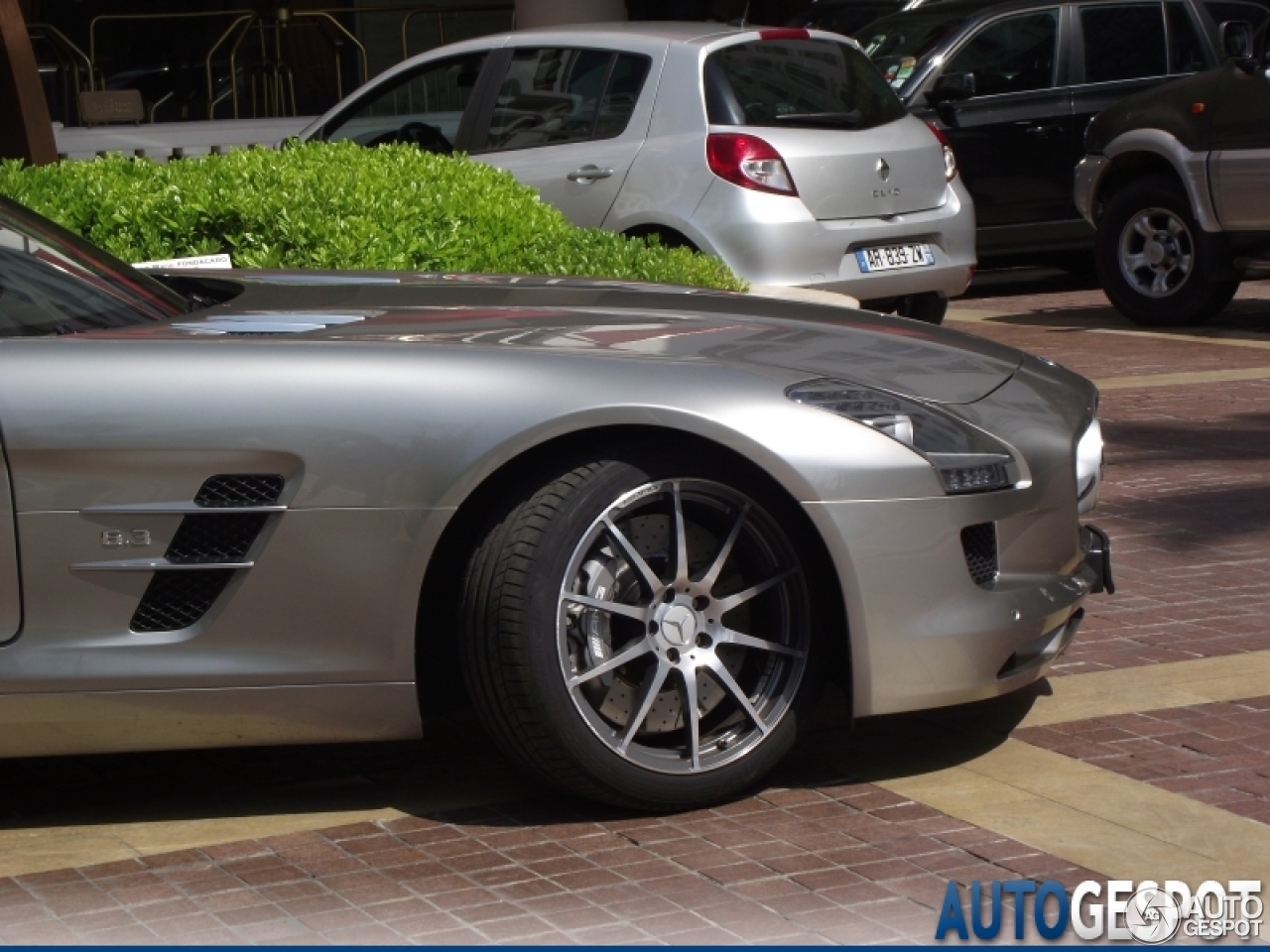 Mercedes-Benz SLS AMG