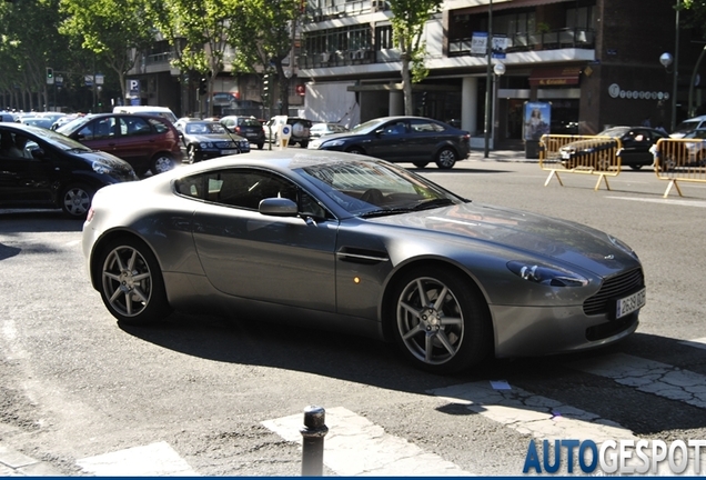 Aston Martin V8 Vantage