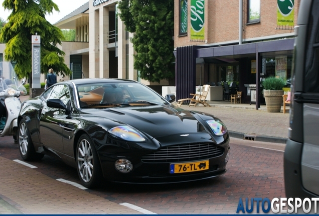 Aston Martin Vanquish S