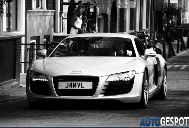 Audi R8