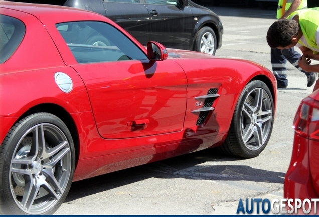 Mercedes-Benz SLS AMG