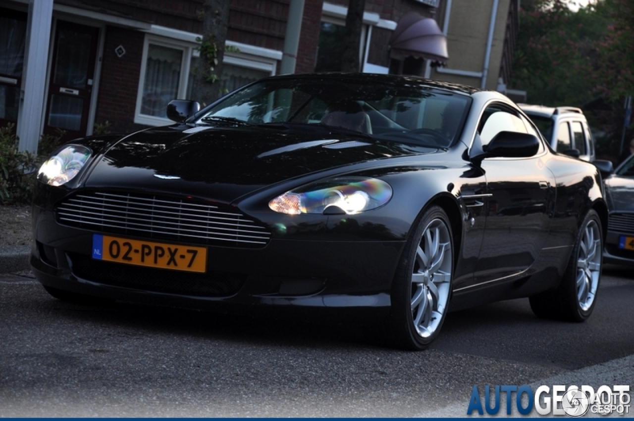 Aston Martin DB9