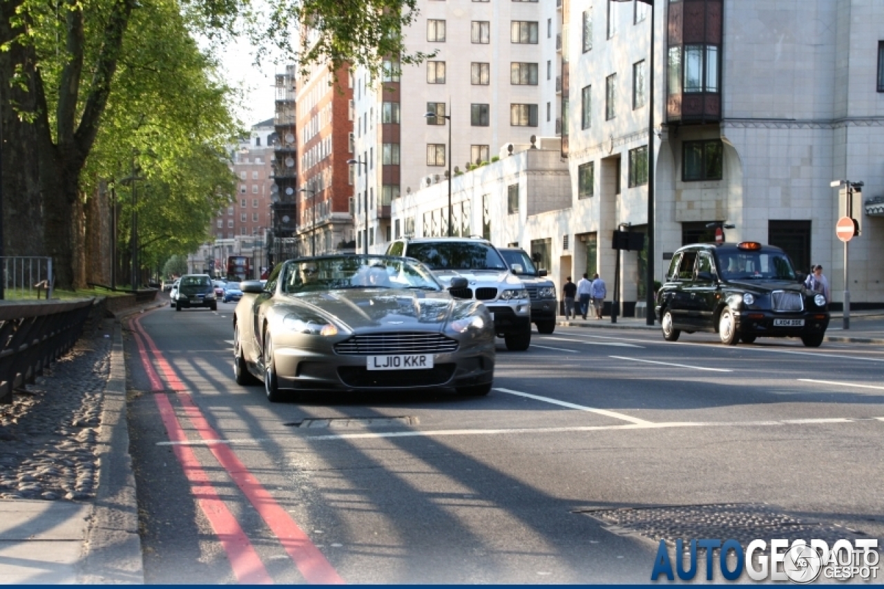 Aston Martin DBS Volante