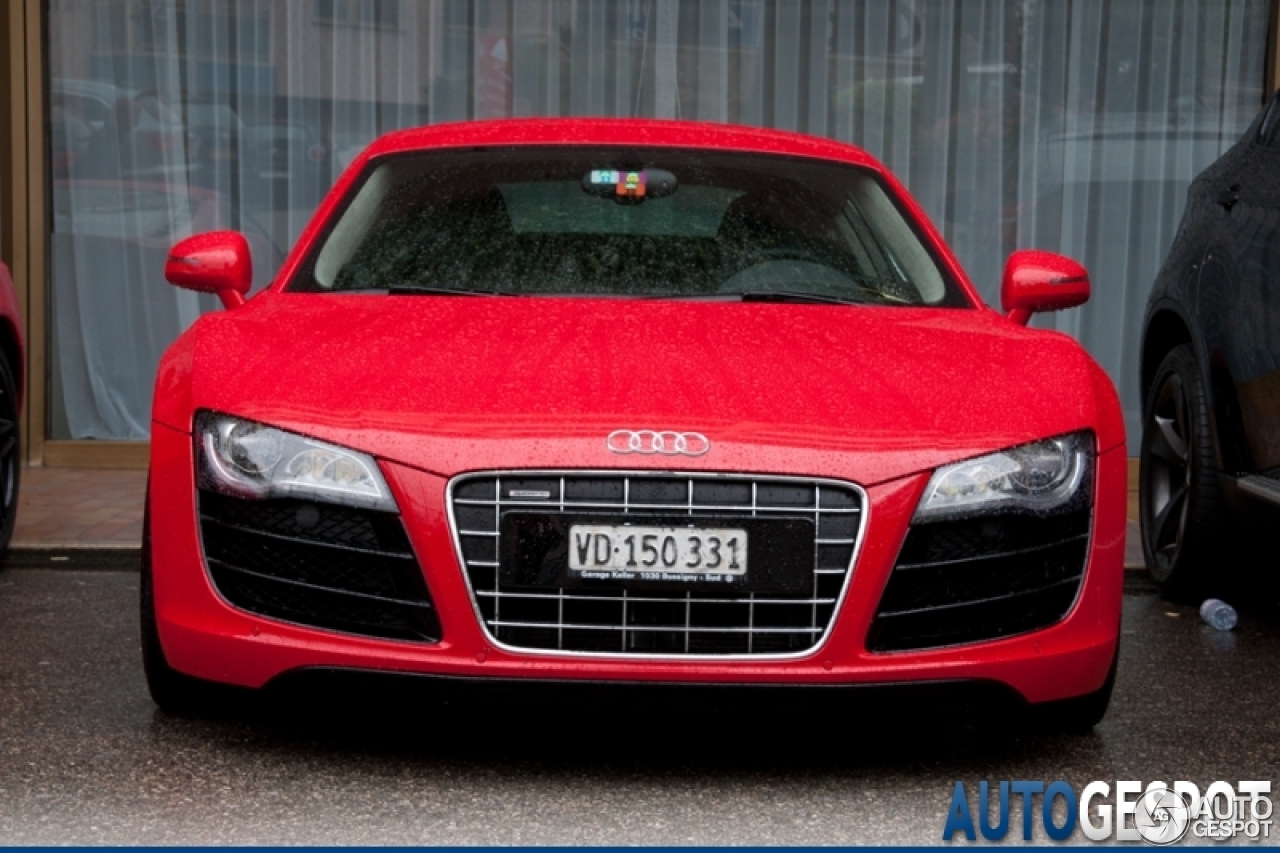 Audi R8 V10