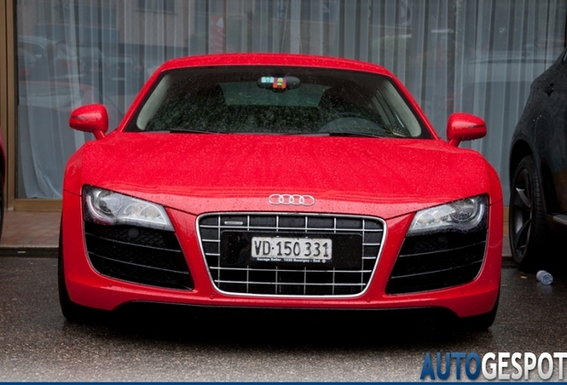 Audi R8 V10