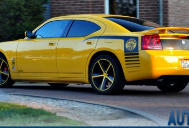 Dodge Charger SRT-8 Super Bee