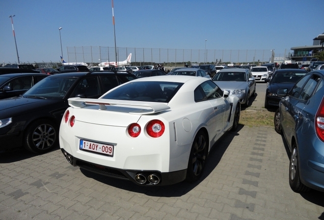 Nissan GT-R