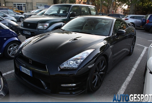 Nissan GT-R 2011