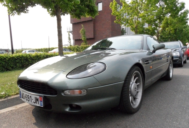 Aston Martin DB7