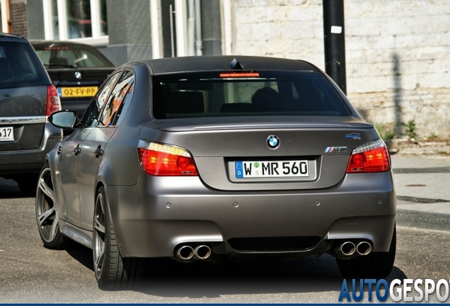 BMW M5 E60 2005