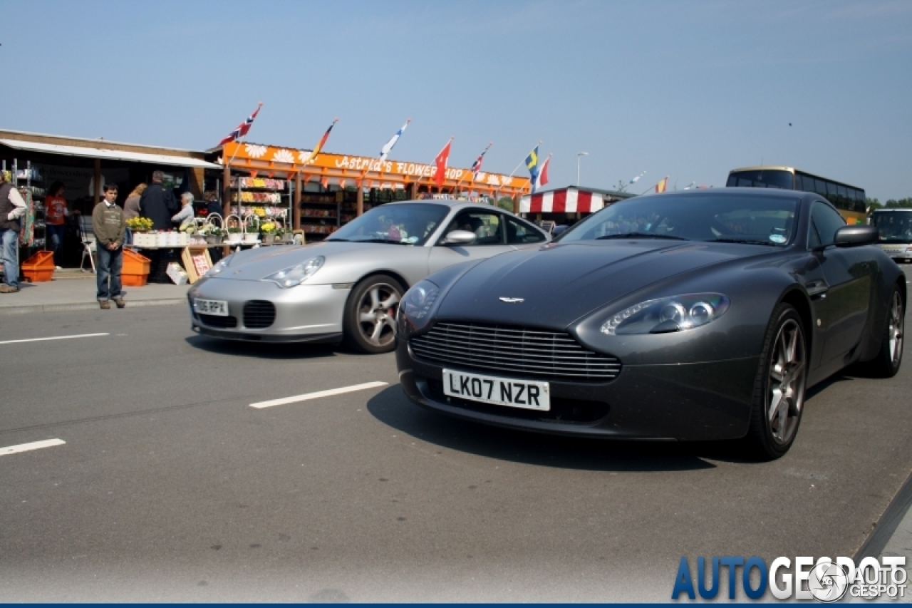 Aston Martin V8 Vantage