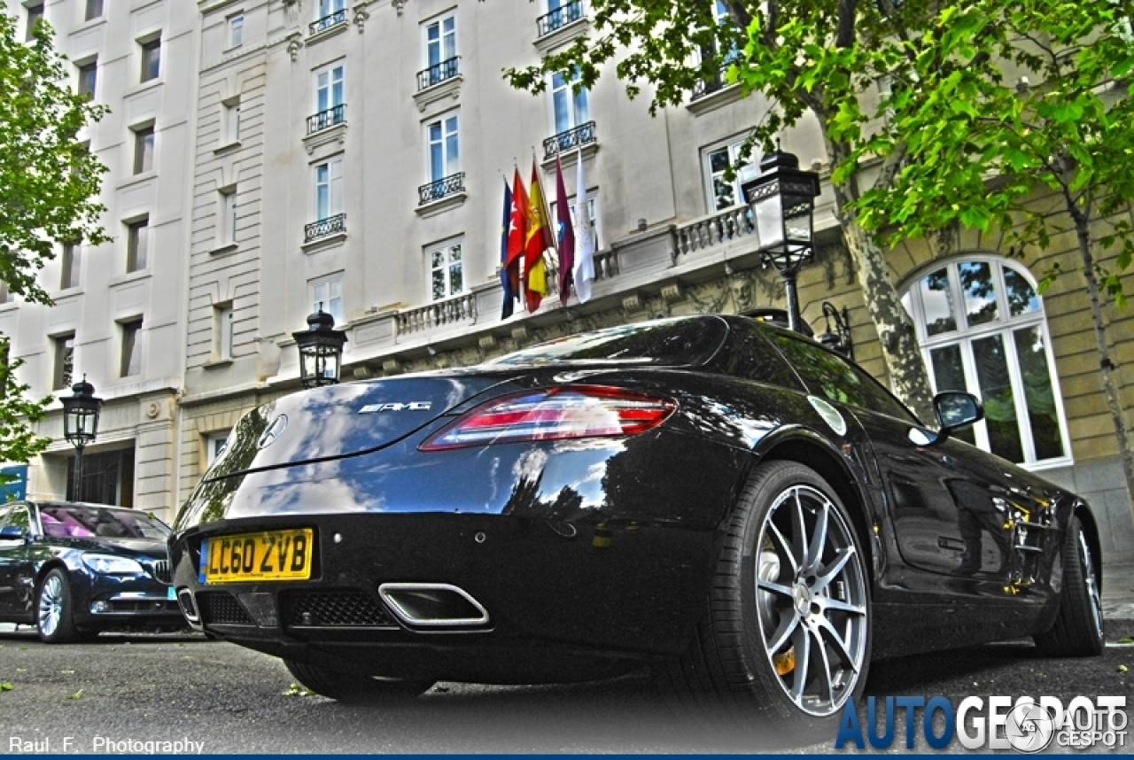 Mercedes-Benz SLS AMG