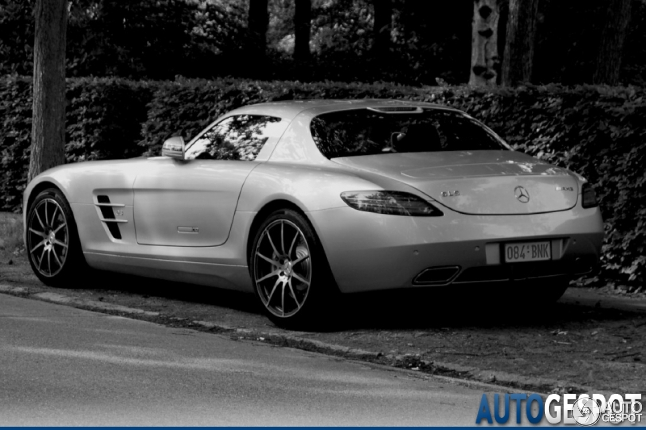 Mercedes-Benz SLS AMG