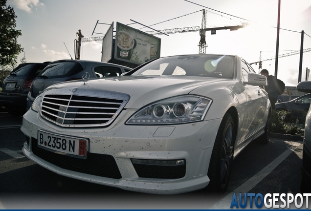 Mercedes-Benz S 63 AMG W221 2011