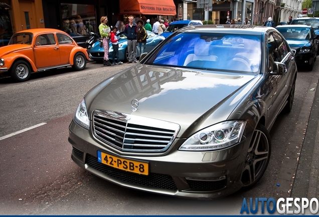 Mercedes-Benz S 63 AMG W221 2011