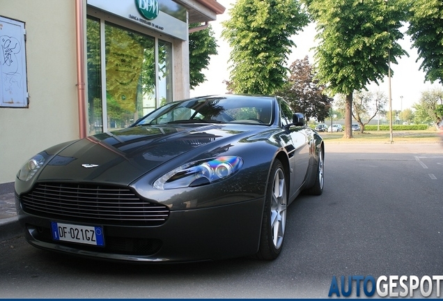 Aston Martin V8 Vantage