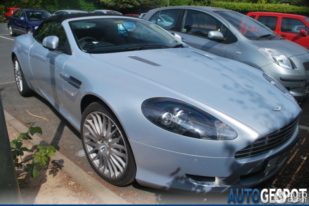 Aston Martin DB9 Volante