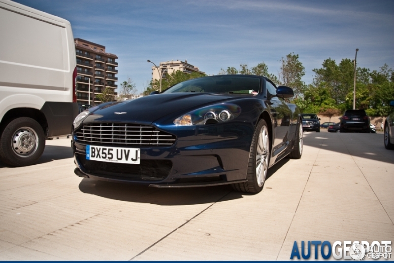 Aston Martin DBS Volante