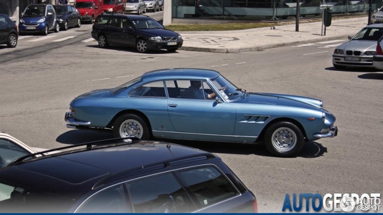 Ferrari 330 GT 2+2 Series II