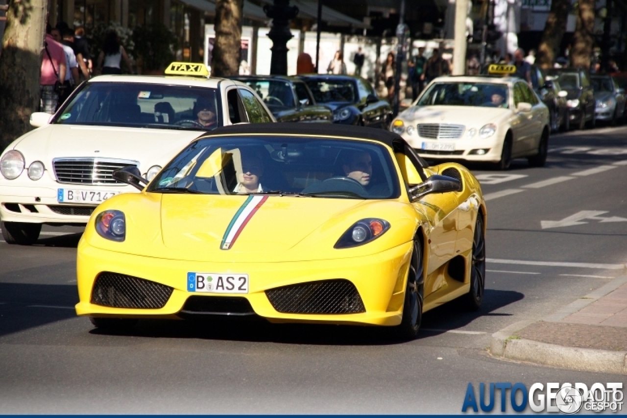 Ferrari Scuderia Spider 16M