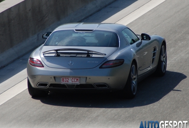 Mercedes-Benz SLS AMG