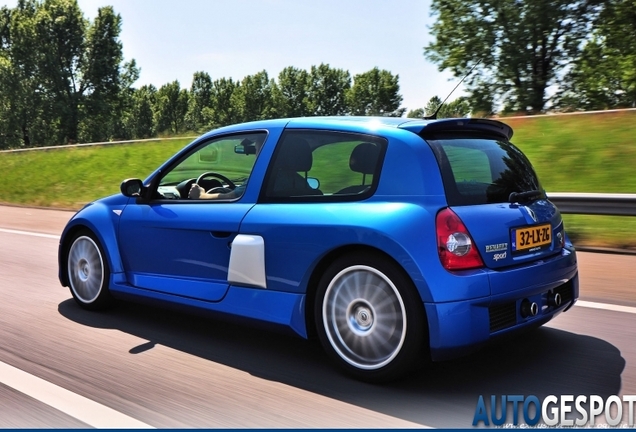 Renault Clio V6 Phase II