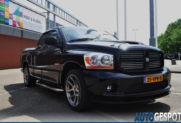 Dodge RAM SRT-10 Quad-Cab