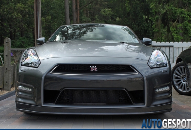 Nissan GT-R 2011