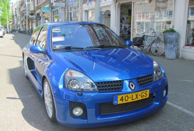 Renault Clio V6 Phase II