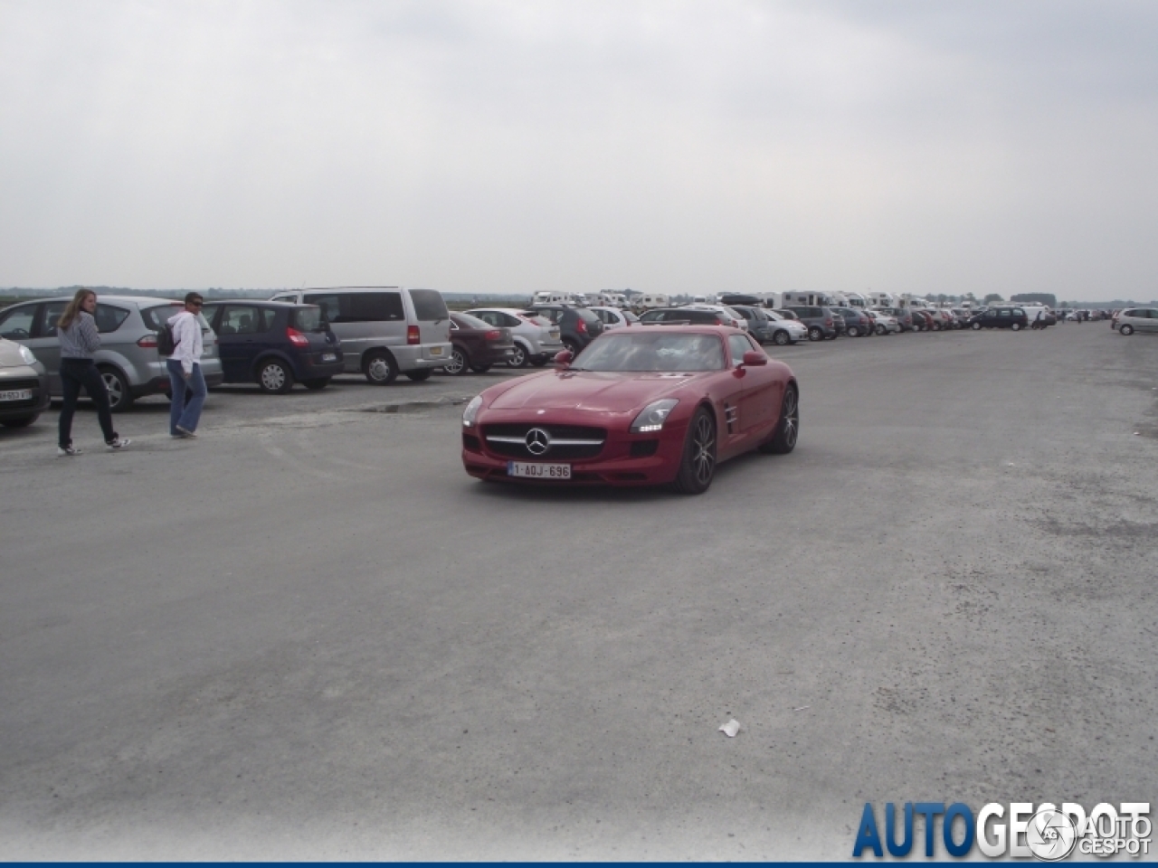 Mercedes-Benz SLS AMG