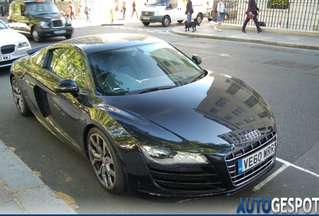 Audi R8 V10