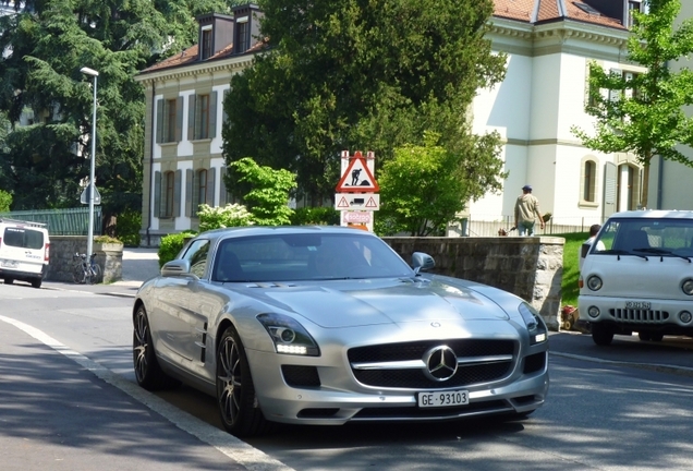 Mercedes-Benz SLS AMG