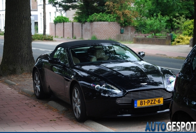 Aston Martin V8 Vantage Roadster