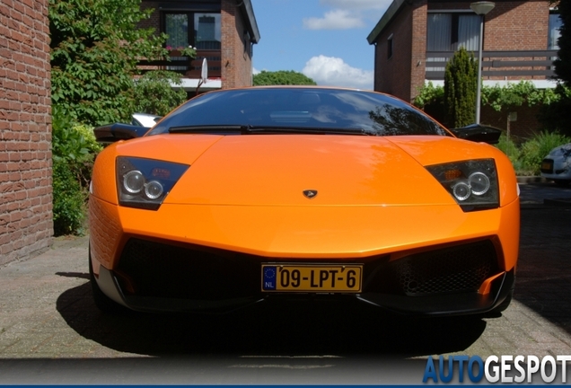 Lamborghini Murciélago LP670-4 SuperVeloce