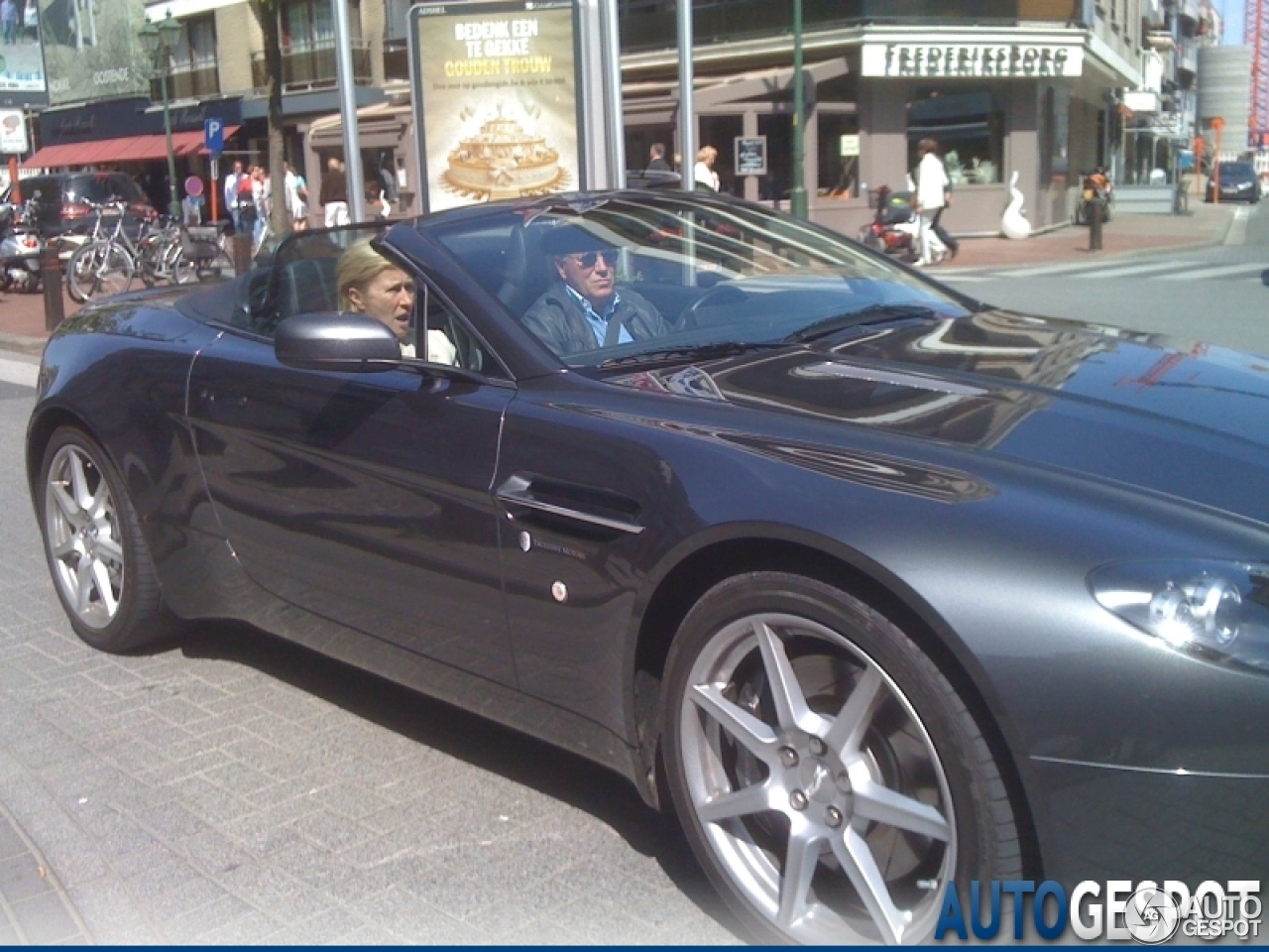 Aston Martin V8 Vantage Roadster