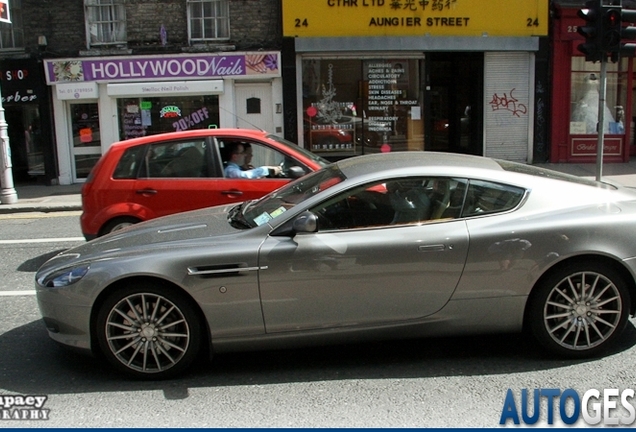 Aston Martin DB9