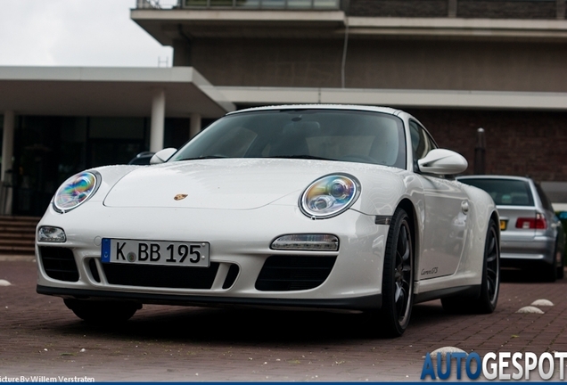 Porsche 997 Carrera GTS