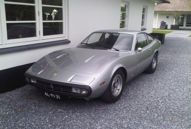 Ferrari 365 GTC/4