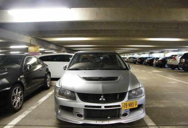 Mitsubishi Lancer Evolution IX FQ