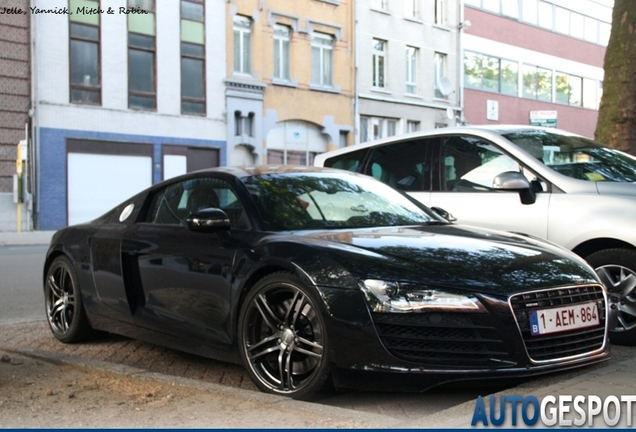 Audi R8