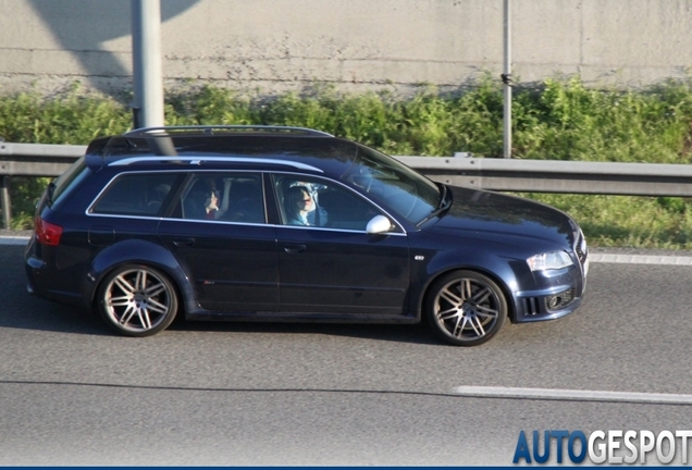 Audi RS4 Avant B7