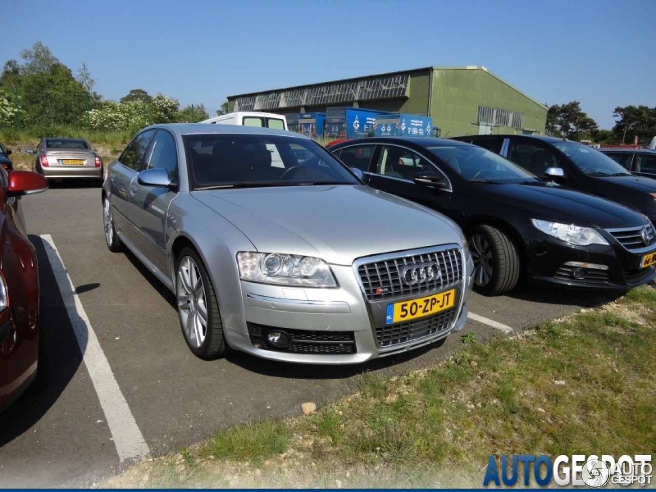 Audi S8 D3