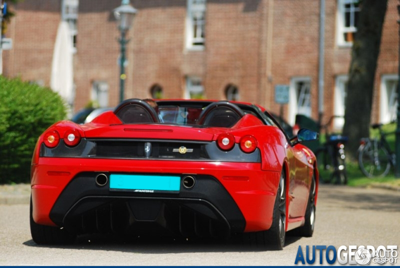 Ferrari Scuderia Spider 16M