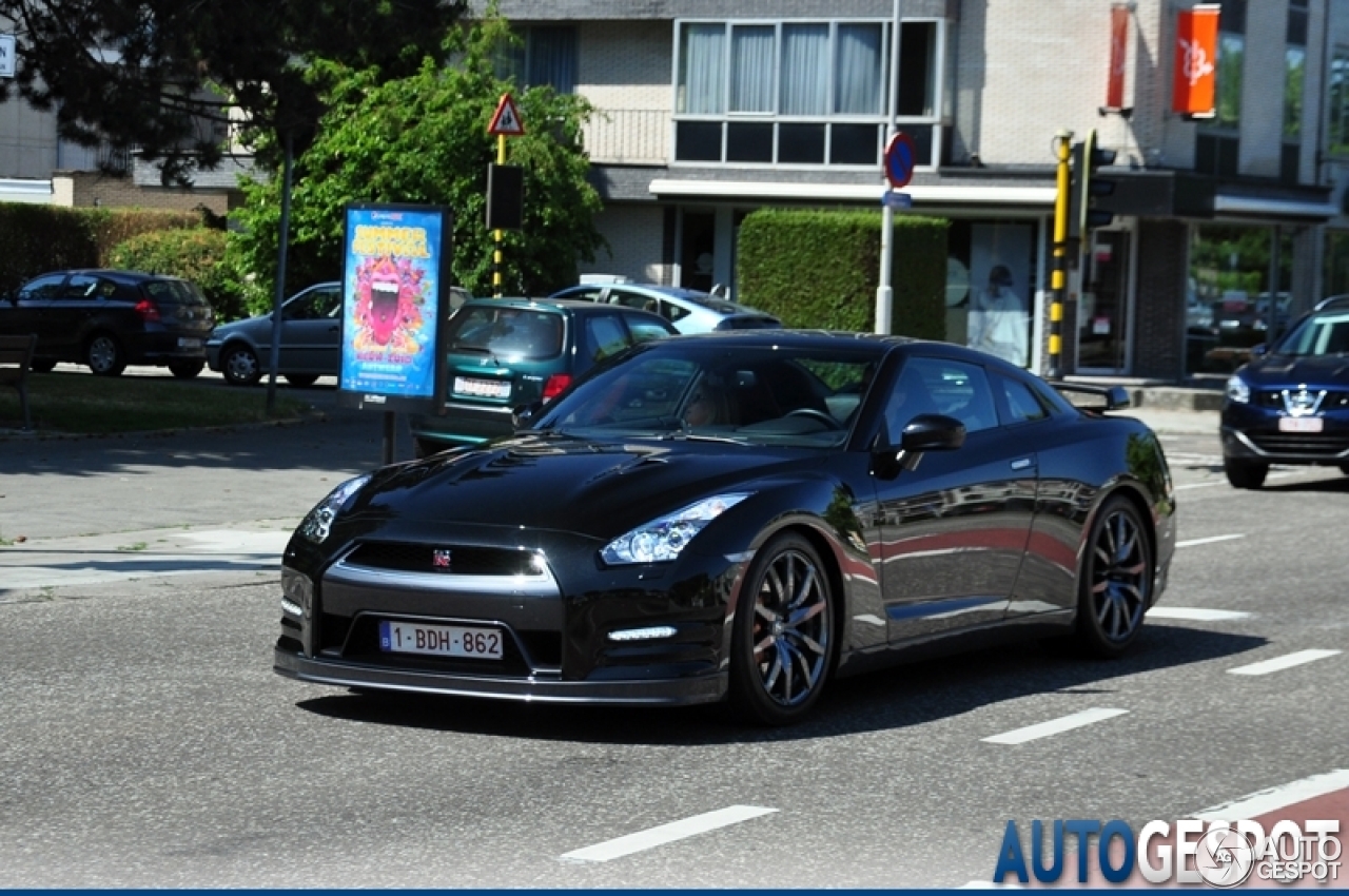 Nissan GT-R 2011