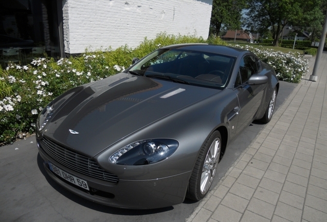 Aston Martin V8 Vantage